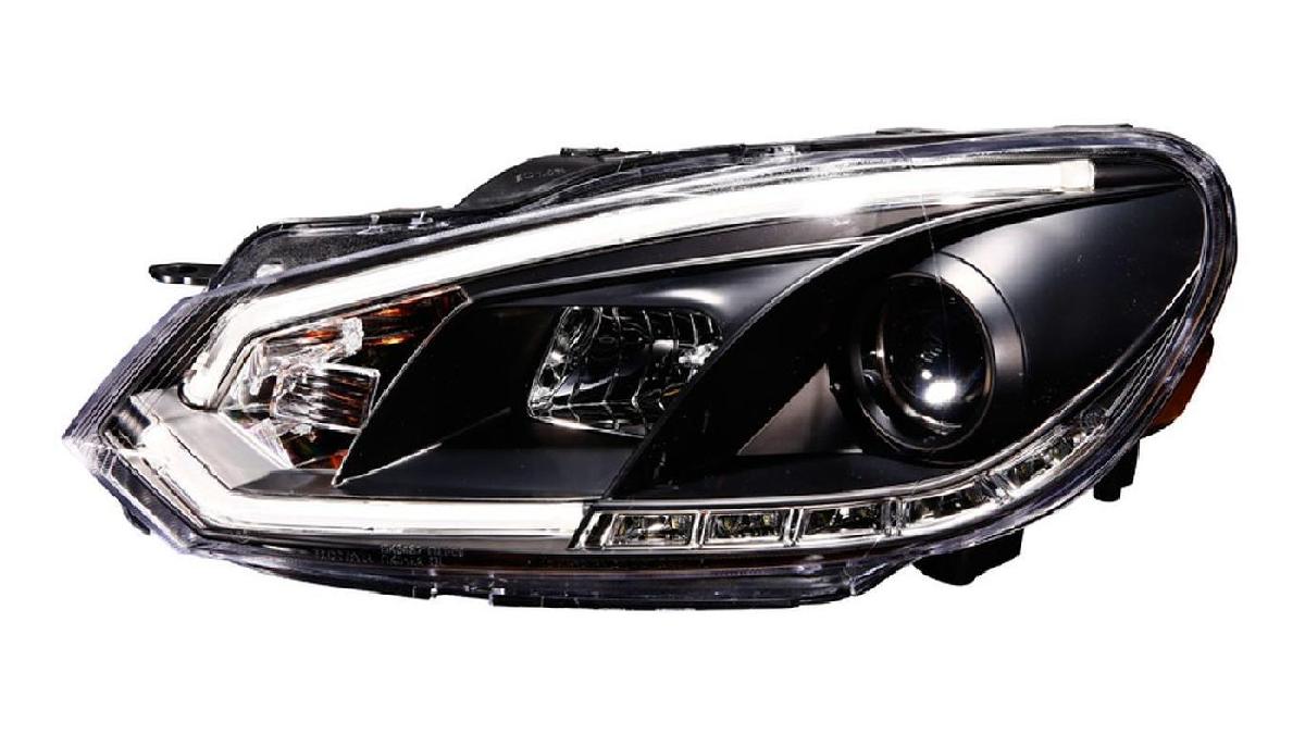 Set+de+phares+incl.+DRL+%27Light-Bar%27+sur+mesure+pour+Volkswagen+Golf+VI+2008-2012+-+Noir+-+incl.+Moteur